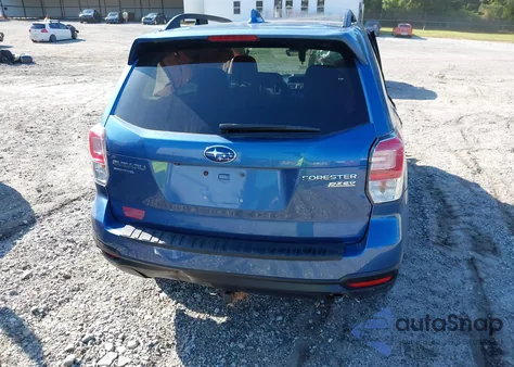 2017 Subaru Forester 2.5I Premium z USA, uszkodzony, nr VIN JF2SJAEC0HH558010